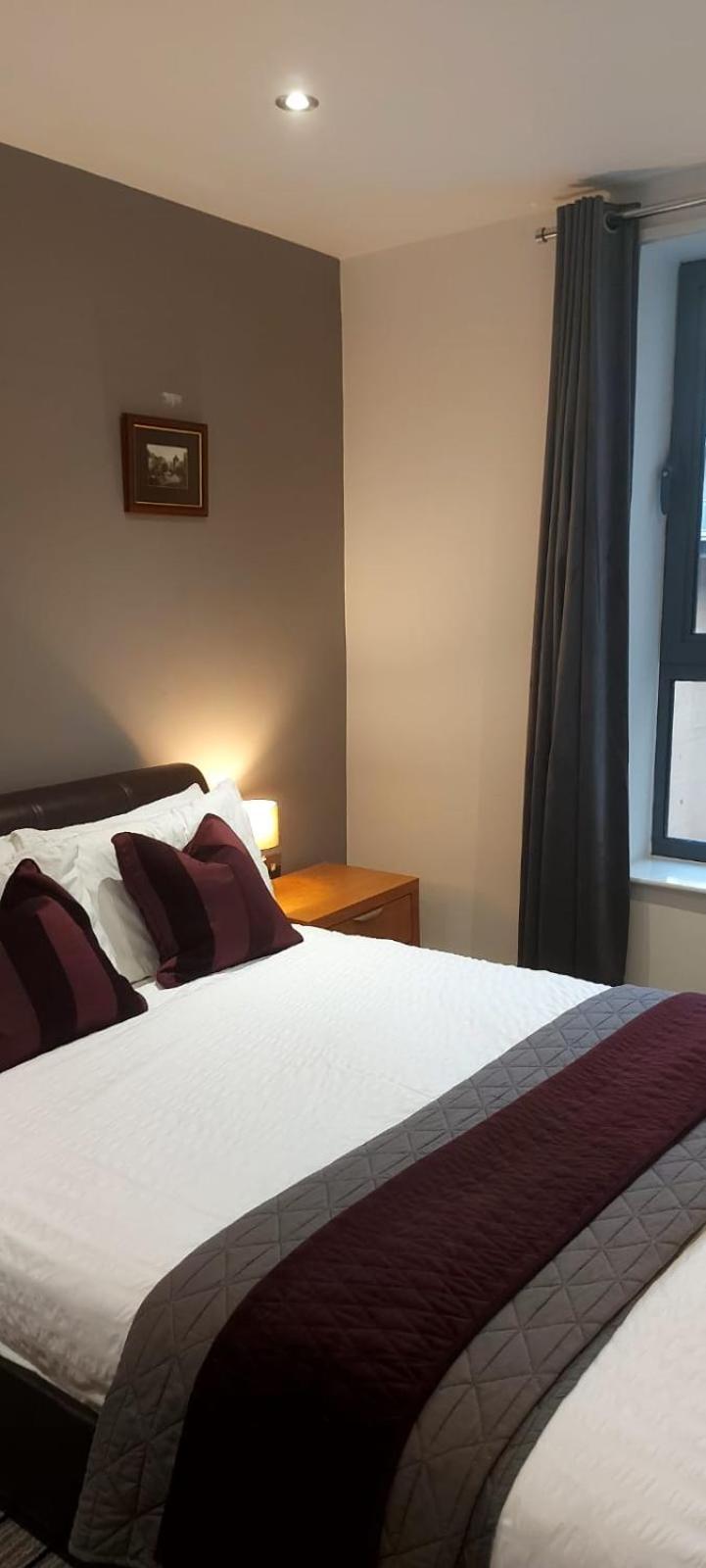 שפילד City Apartment In Great Location With A Balcony & Parking Possible - West One מראה חיצוני תמונה