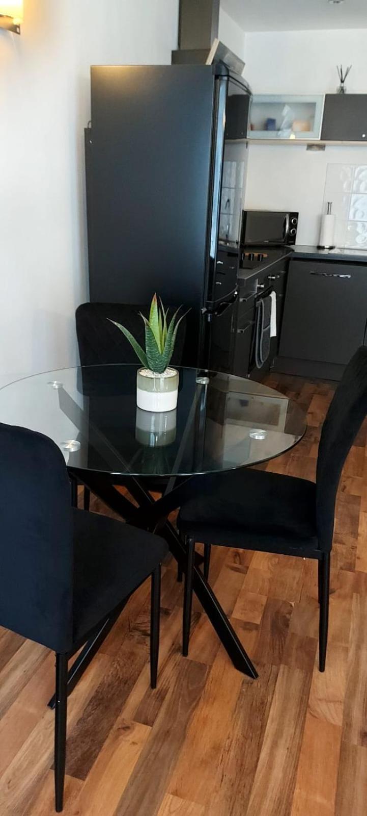 שפילד City Apartment In Great Location With A Balcony & Parking Possible - West One מראה חיצוני תמונה