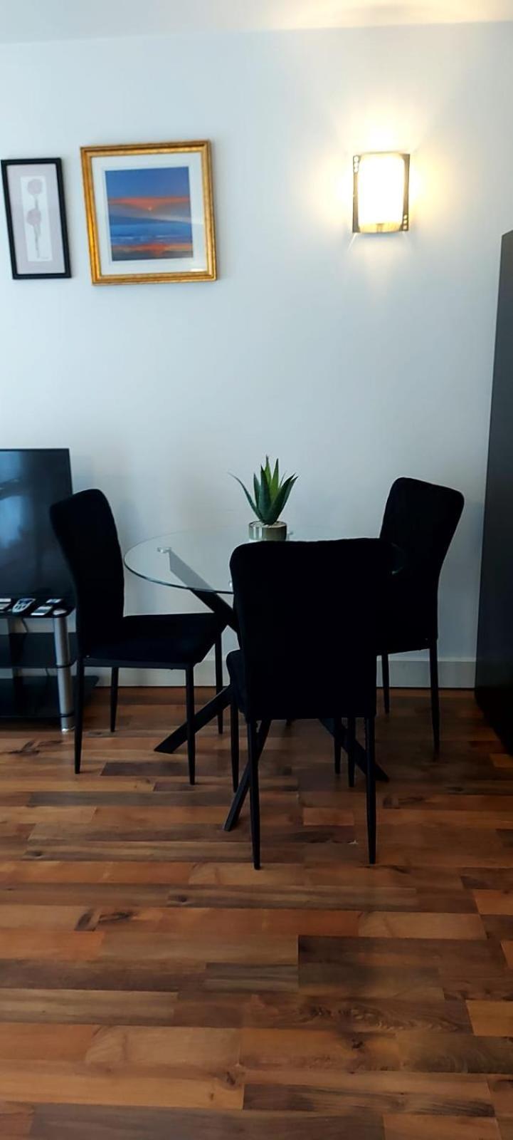 שפילד City Apartment In Great Location With A Balcony & Parking Possible - West One מראה חיצוני תמונה